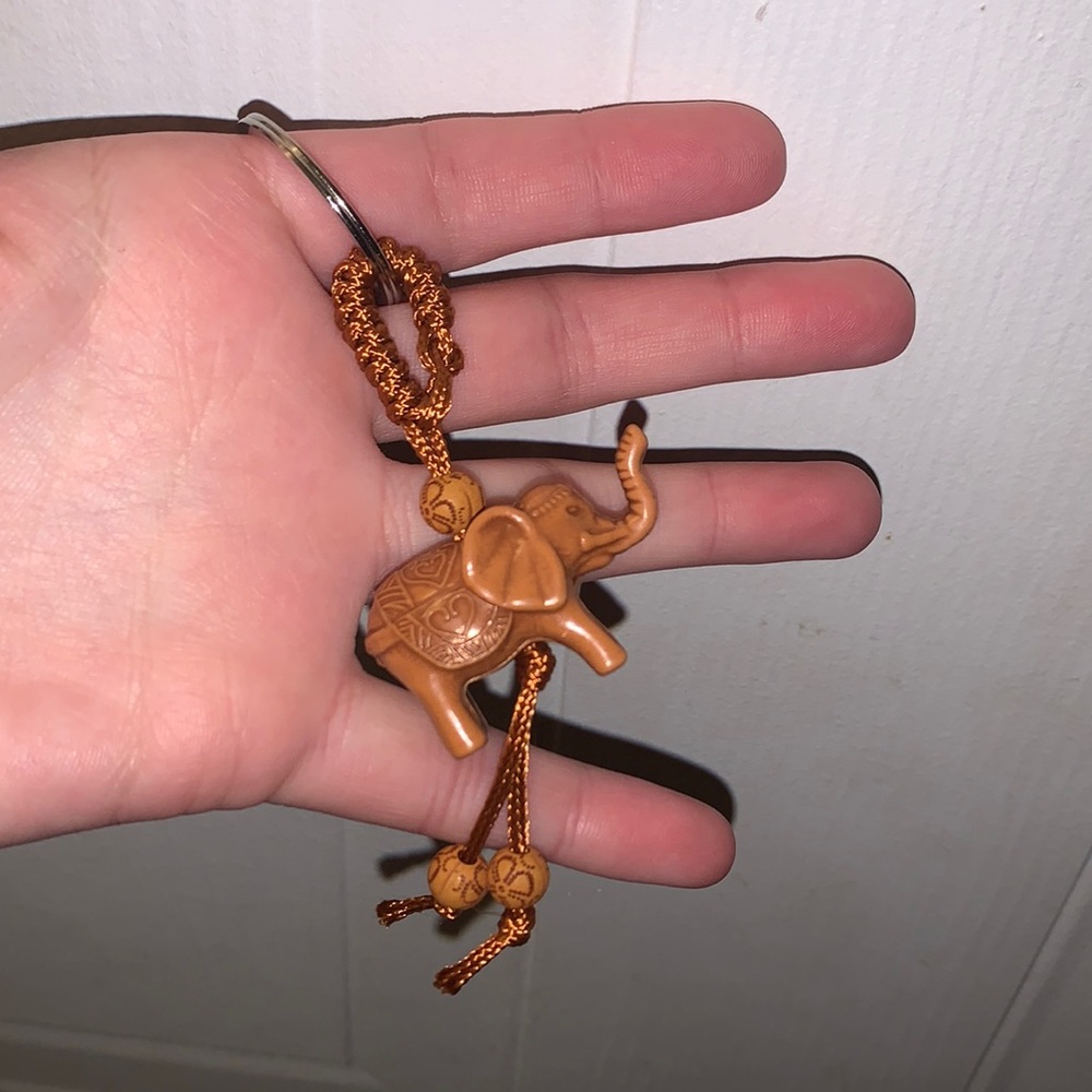 Free** Elephant Keychain